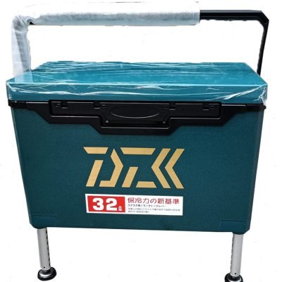 A new, 2021 32-litre large-capacity fishing box, multifunctional superlight fishing box, four-foot-down fishing tank